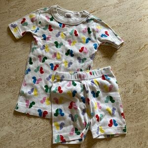 Hanna Anderson Kids Rainbow Mickey Short John Pajama Set